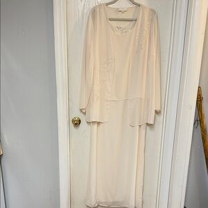 Studio I Cream Ensemble